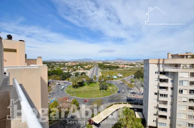 ¡PLAYA DE SAN JUAN! ÁTICO ALTO EN RESIDENCIAL CON PISCINA Y DOS TERRAZAS — 47