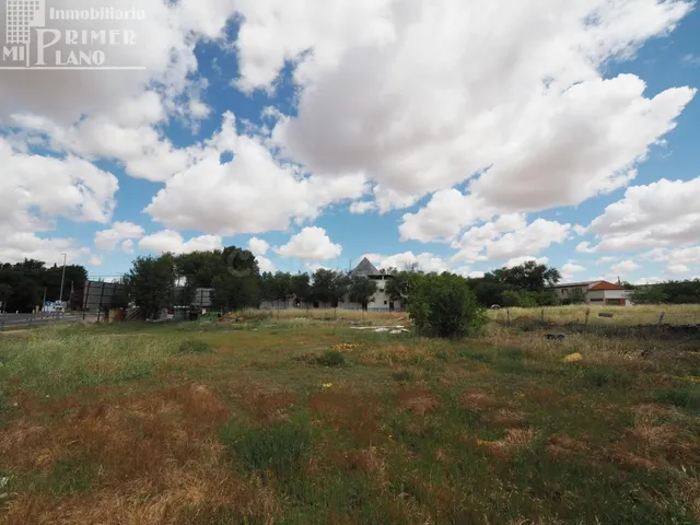 Amplio Terreno Urbano en Argamasilla de Alba por €150,000 - foto 2