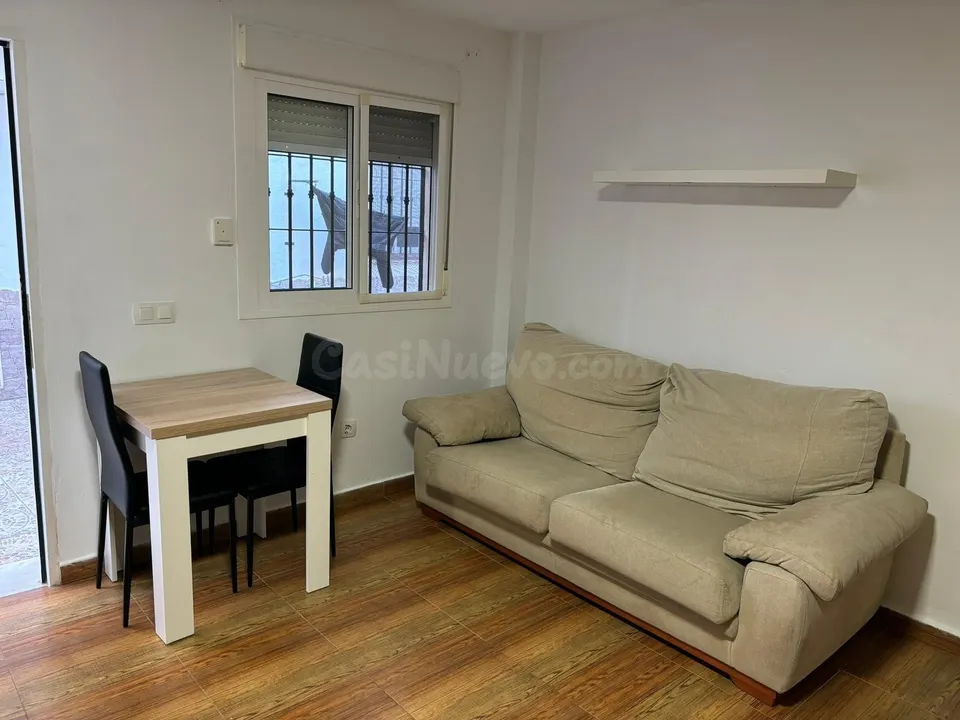Estudio en Alquiler en el Puerto de la Torre, Málaga