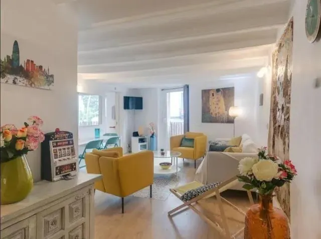 PISO EN VENTA EN EL GÒTIC — 6