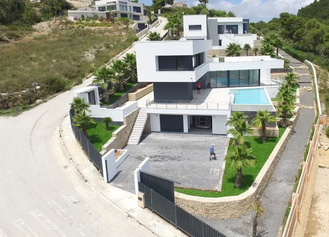 Impresionante villa moderna en una ubicación privilegiada con vistas al mar — 23