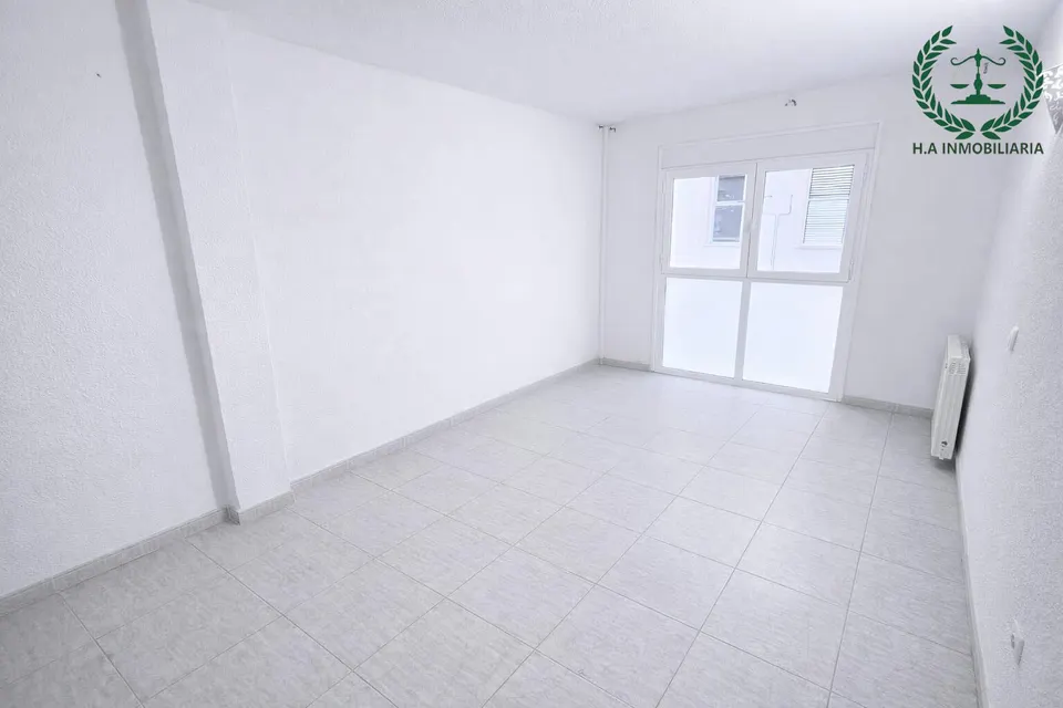 DUPLEX LUMINOSO EN EL MOLAR, CON TRASTERO