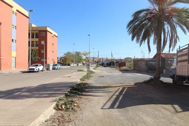 Parcela en venta  de terreno urbano de 140,97 m2 en partida de  carrús frente l'aljub — 4