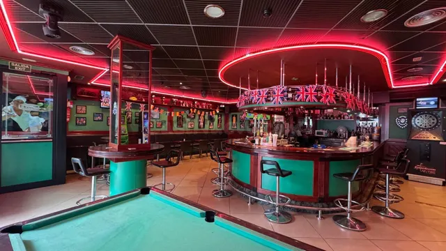 Negocio en funcionamiento en la zona inglesa Benidorm! www.e
