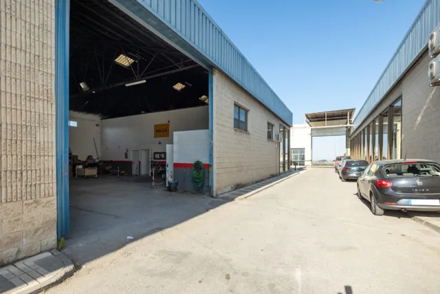 Nave industrial 1400m² en venta - Alcampo — 26