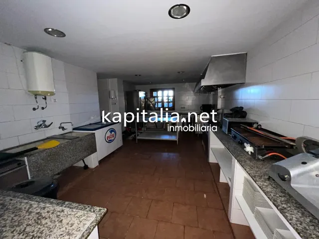 BAR RESTAURANTE+VIVIENDA A LA VENTA EN BARCHETA — 6