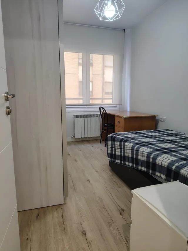 Piso 3 habitaciones 80m² en venta - Avenida Santa Ana — 6