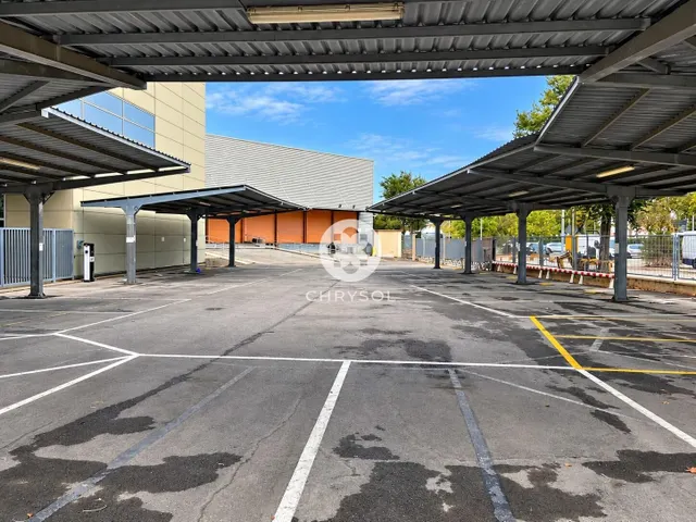 Exclusiva nave industrial tipo c con edificio corporativo junto a zona franca y fira de Barcelona. — 40