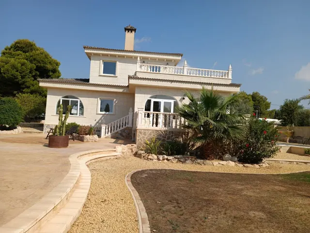 MAGNIFICO CHALET — 11