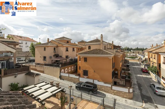 Ático en venta en La Zubia — 33