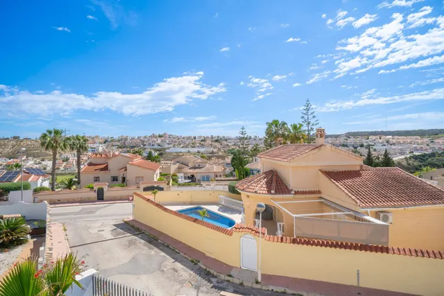 Villa 4 habitaciones 203m² en venta - La Marquesa — 39