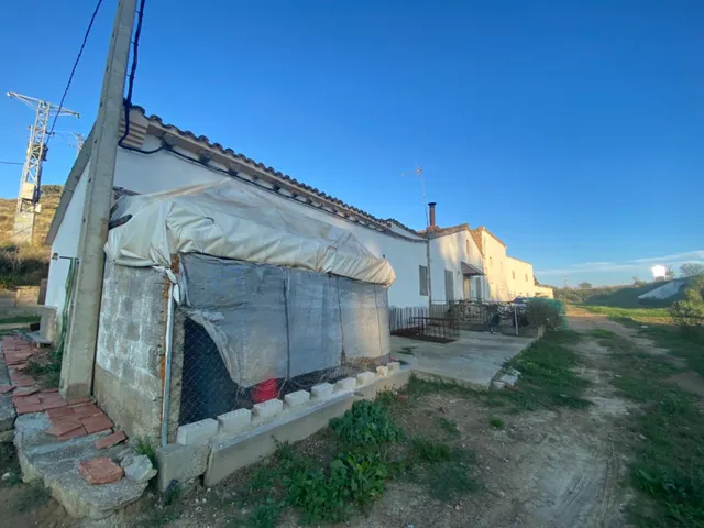 Preciosa finca cerca de Huesca con terreno — 28