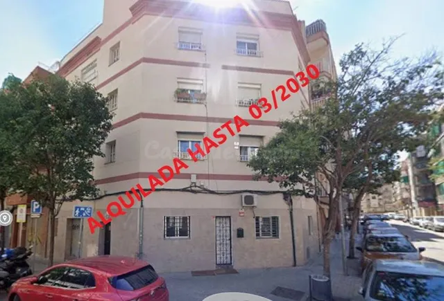 PLANTA BAJA CON ACCESO DIRECTO CALLE