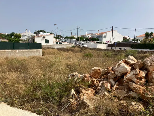SOLAR EDIFICABLE EN CALA EN PORTER - foto 2