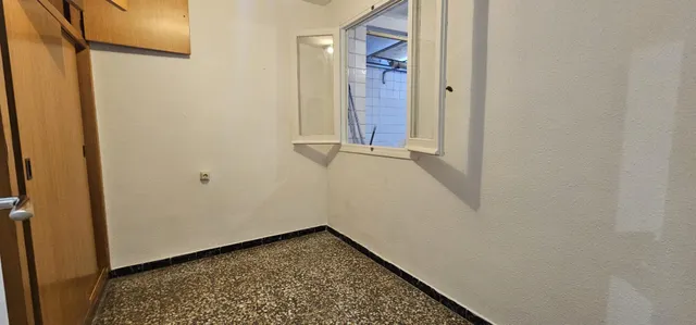 Acogedor Piso en Venta en San Blas, Alicante por €159,000 — 14