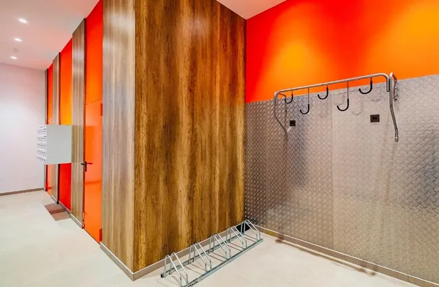 APARTAMENTO SEMINUEVO - AMUEBLADO CON TRASTERO Y GIMNASIO - CERCA DE LAS CANTERAS — 21