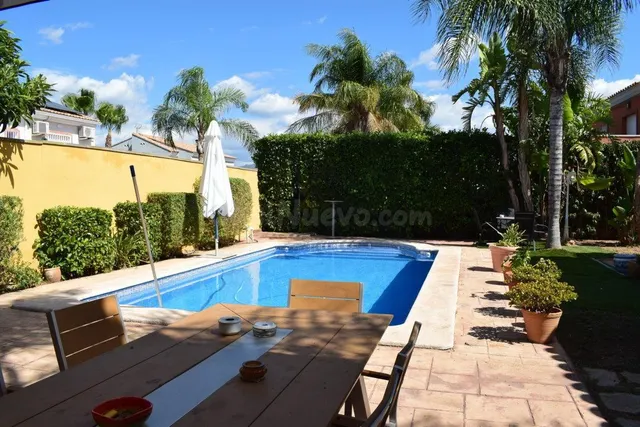 ESTUPENDA VIVIENDA EN URBANIZACIÓN VALL DE LLIRIA — 3