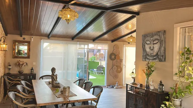 Bungalow Reformado en Montesol: Naturaleza y Confort — 12