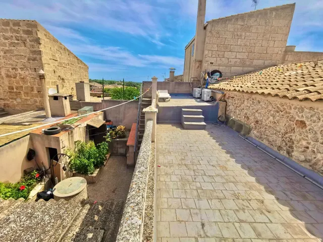 CASA EN ALQUILER EN ARIANY — 12