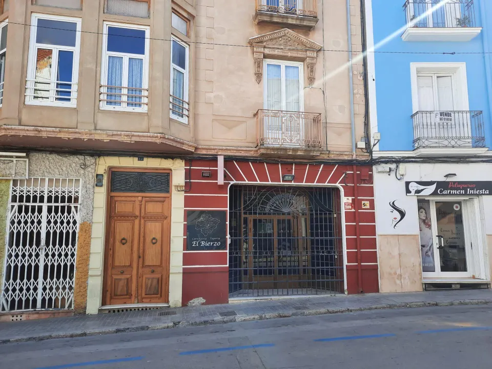 LOCAL ACONDICIONADO COMO RESTAURANTE