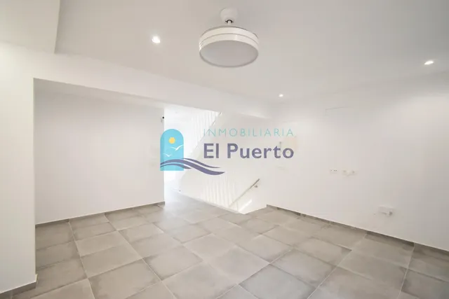 ÁTICO DÚPLEX REFORMADO A UN PASO DEL PASEO MARÍTIMO – REF 11 - foto 4
