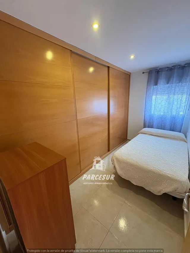 Finca de 1.250 m2 con 2 casas independientes y piscina — 32