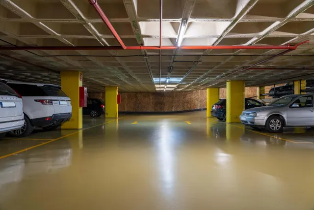 Parking 10m² en alquiler - Barcelona — 19