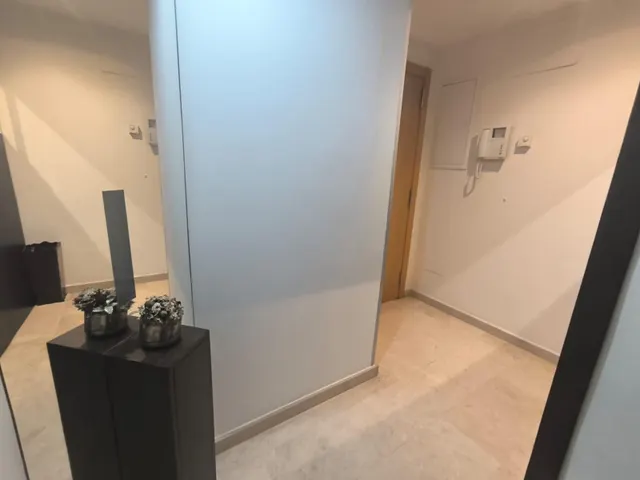 PISO CON PARQUING Y TRASTERO EN VENTA — 18