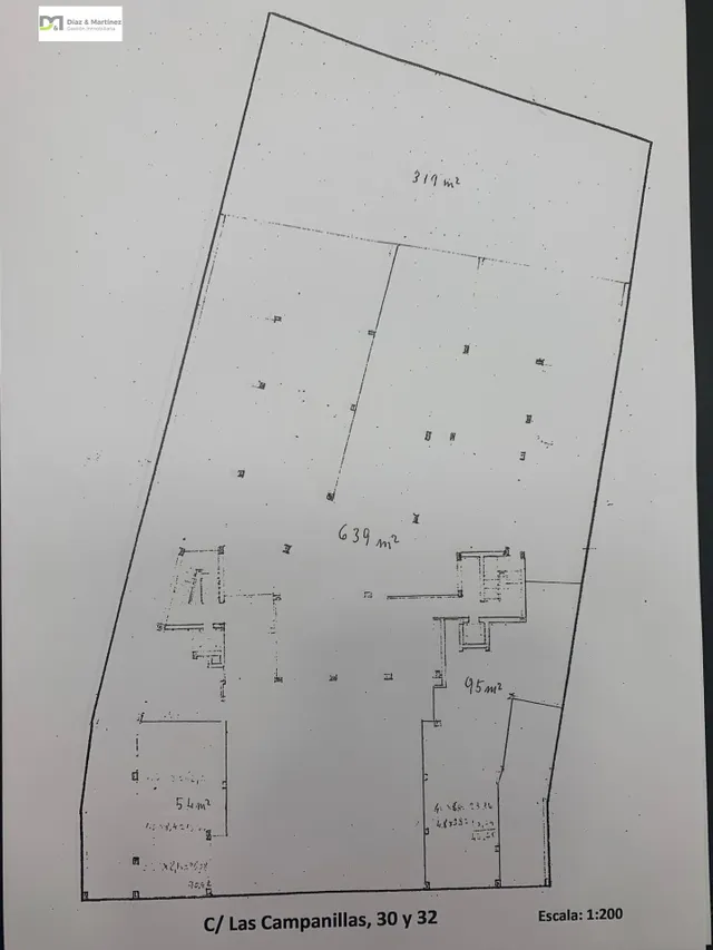 LOCAL ACONDICIONADO DE 850 M MAS 300 M DE PATIO — 6