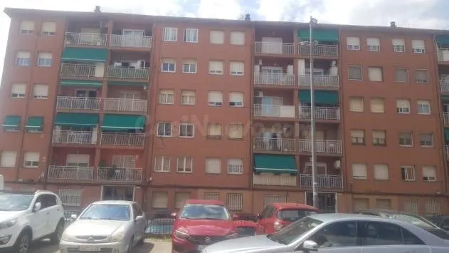 Venta piso en Terrassa (Barcelona) - foto 2