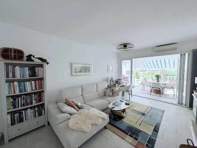 Villa 2 habitaciones 90m² en venta - Villamartín-Las Filipin - foto 2