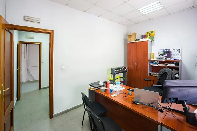 Magnífica Nave en Polígono Industrial de Las Quemadas — 5