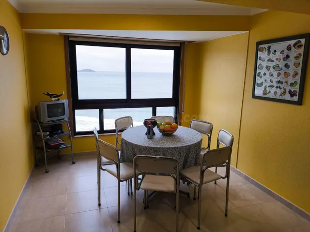 Piso de alquiler de temporada en c/ Emilio González, Malpica - foto 5