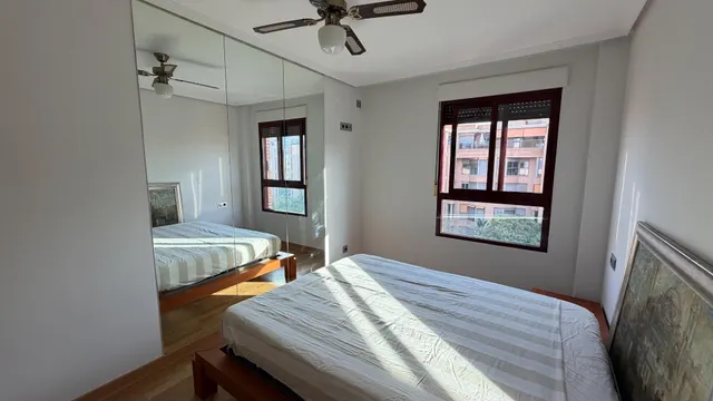 ¡Ático duplex con Terraza, Piscina y Pista de Padel en Maestro Rodrigo! — 35