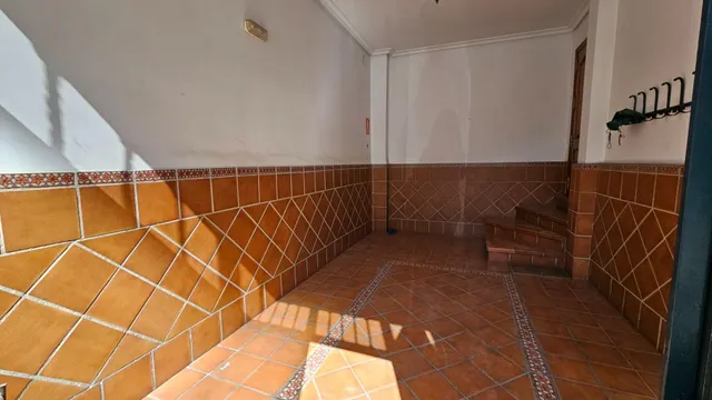 CAÑERO. Amplia Casa con cochera privada — 36