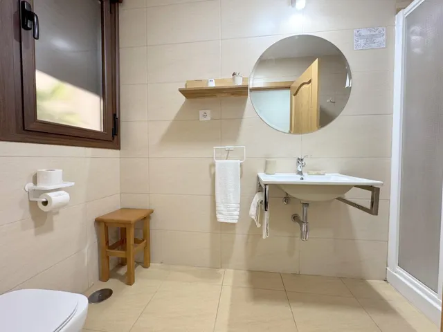 HOSTAL RESTAURANTE EN PLENO CASCO ANTIGUO DE CANDELEDA — 42