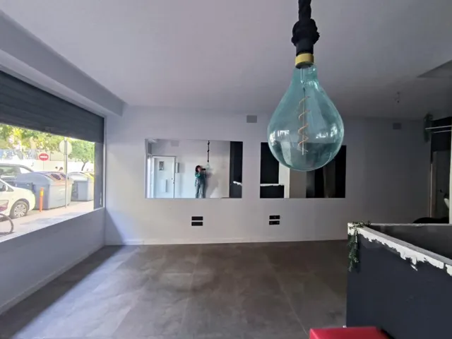 Fabuloso local comercial en la zona del Rescatado y la Biblioteca central del Marrubial (opción a adaptarlo a vivienda) — 27