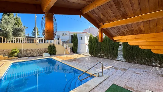 Exclusiva Casa Reformada con Piscina Privada y Parcela de 7.000 m2 en Blanca, Murcia — 42