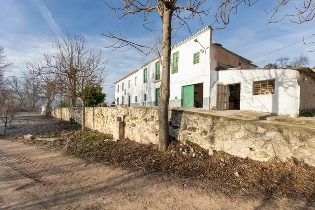 Venta de cortijo en Píñar (Granada) - foto 2