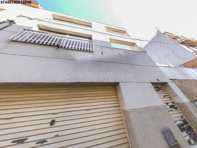 Se vende Casa Adosada OKUPADA en Ciudad Real 15-17 Rubí, (Ba - foto 4