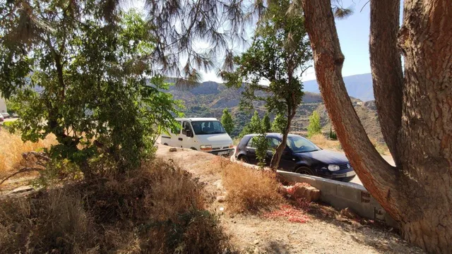 PARCELA URBANA EN LANJARON — 35