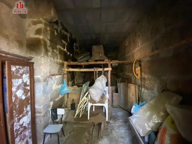 SE VENDE CASA SITUADA EN LA ZONA DE ALONGOS — 3