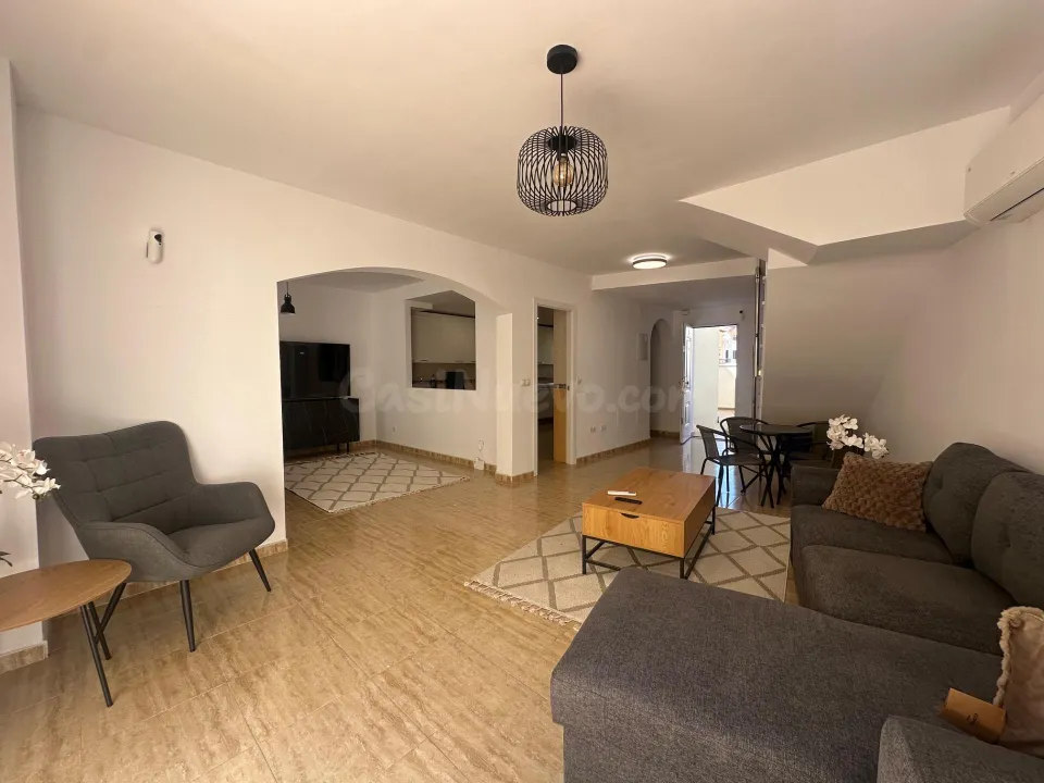 Encantadora casa adosada en Los Boliches, Fuengirola – a solo 600 m de la playa