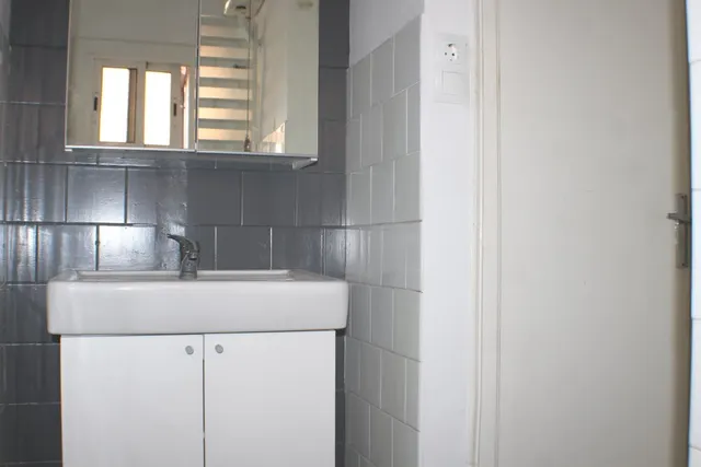 LUMINOSO PISO  IDEAL PARA INVERSORES  RENTABILIDAD 5,56%  EN VERDUN — 18