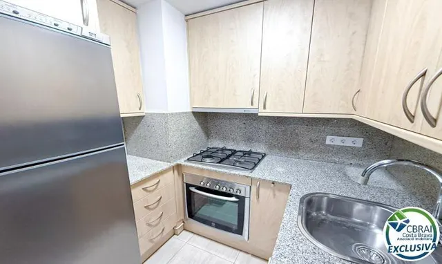 Piso de 2 dormitorios con ascensor en Figueres — 14