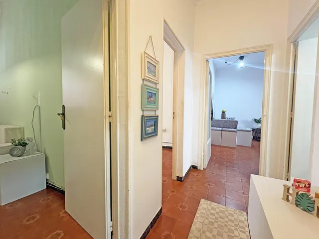 Piso exterior en planta baja con gran patio privado en Terrassa — 22