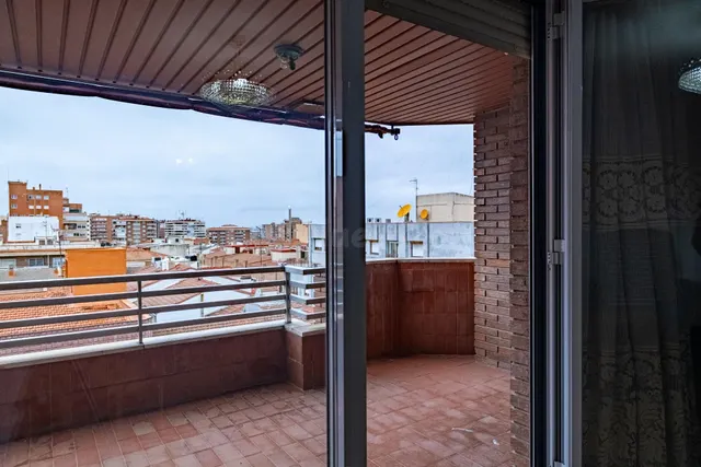 PISO EXCLUSIVO CON  TERRAZA EN CALLE AMPARO — 5