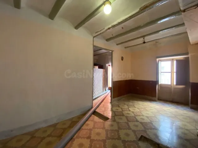 Casa esquinera con estructura reformada en Freginals — 6