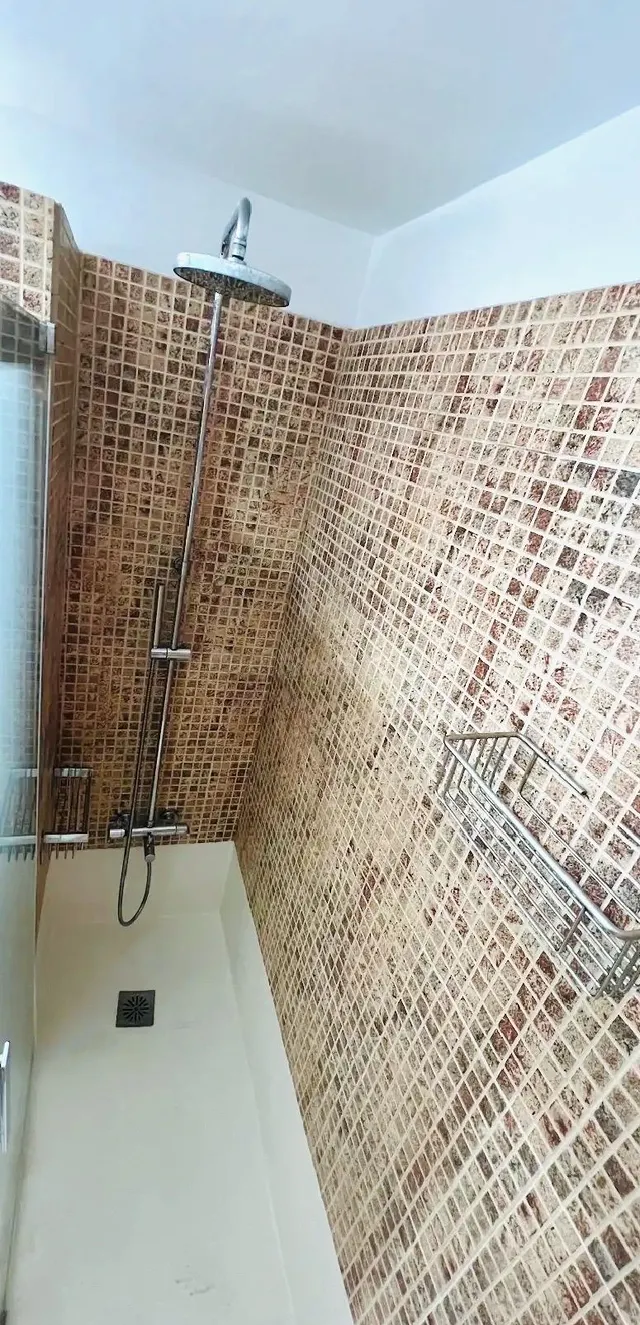 Alquiler de temporada | amplio piso exterior -  cerca de zona triana — 12