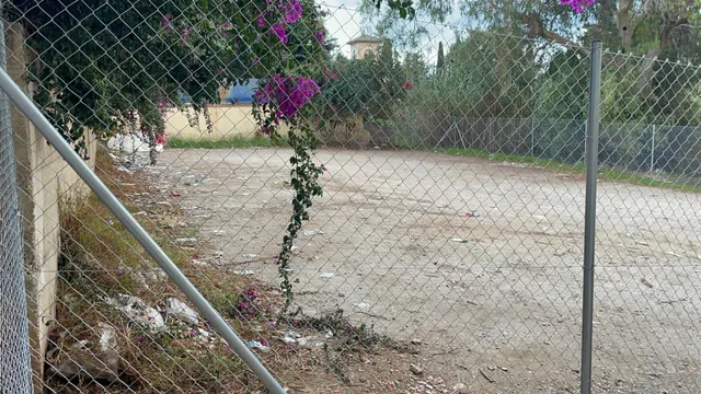 ¡Oportunidad Inversores! Terreno Urbano Residencial de 394 m2 en Carlos Haya, Málaga — 8